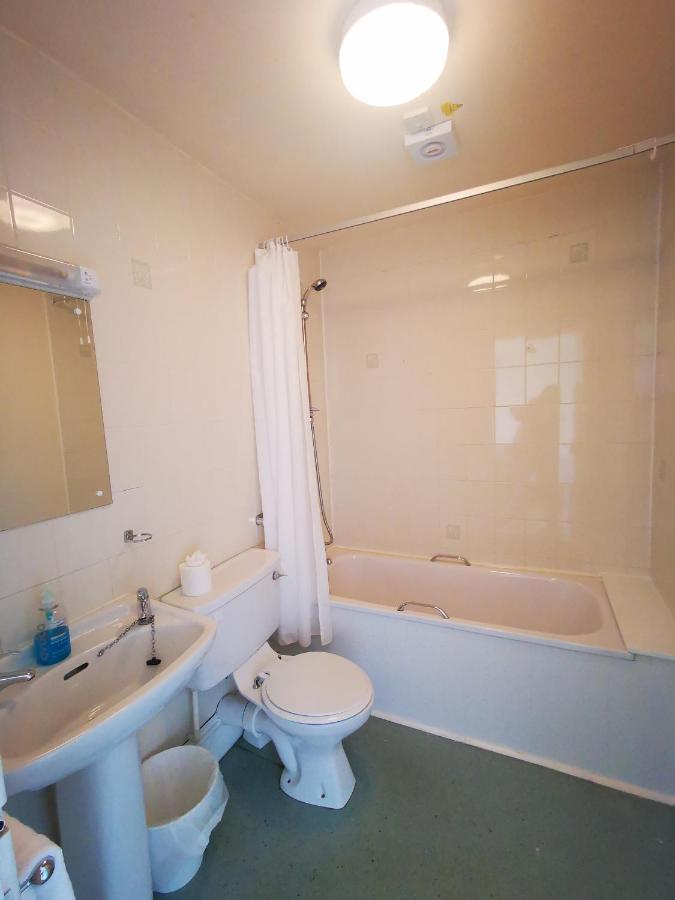 Hotel Dreadnought 3*