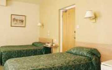 Hotel Dreadnought