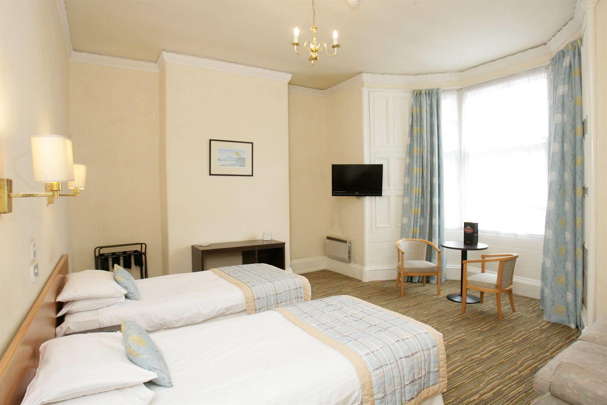 Dreadnought Hotel 3*