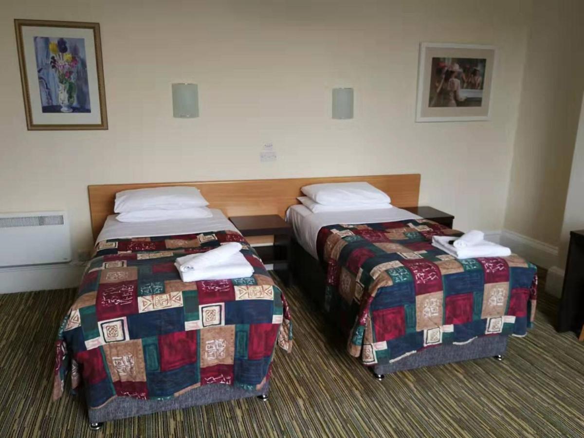 Dreadnought Hotel